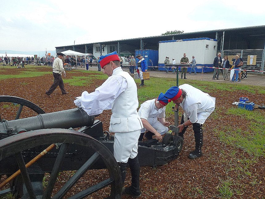 Appell mit Kanonenweihe