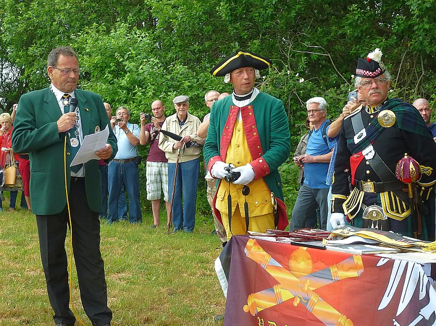 Appell mit Kanonenweihe