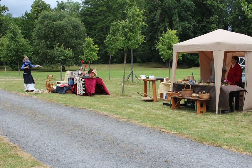 Fest zu 250 Jahre Park Bendeleben
