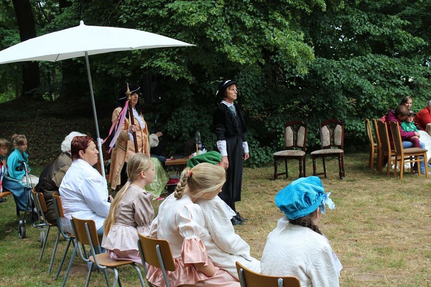 Fest zu 250 Jahre Park Bendeleben