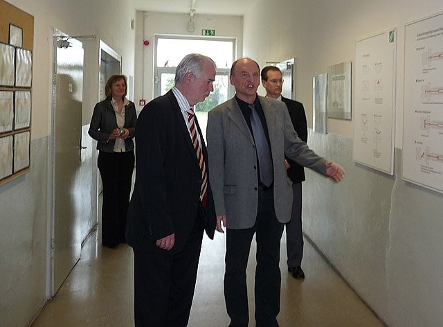 Minister Reinholz bei Elso