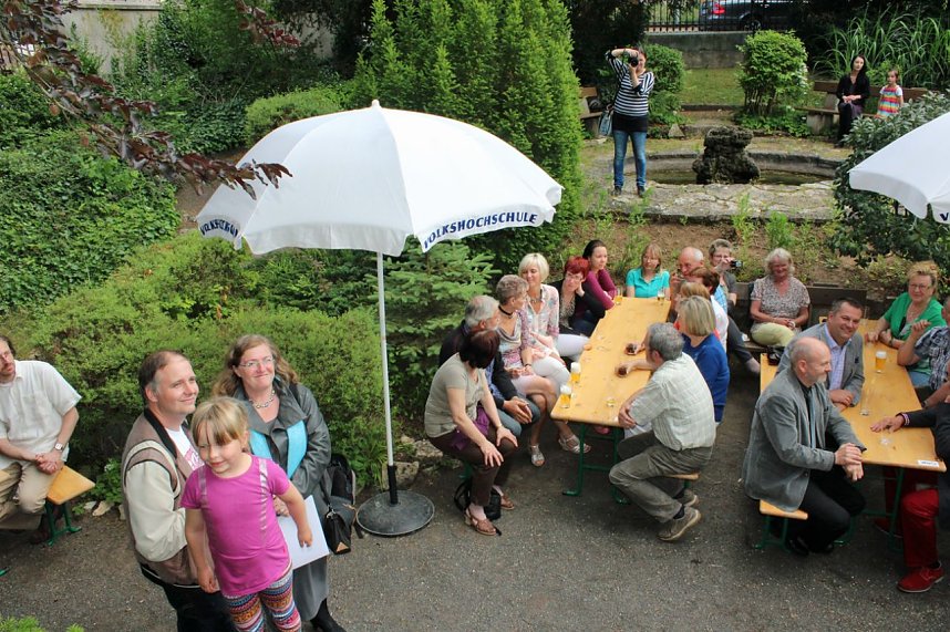 Mit Zauber verabschiedet