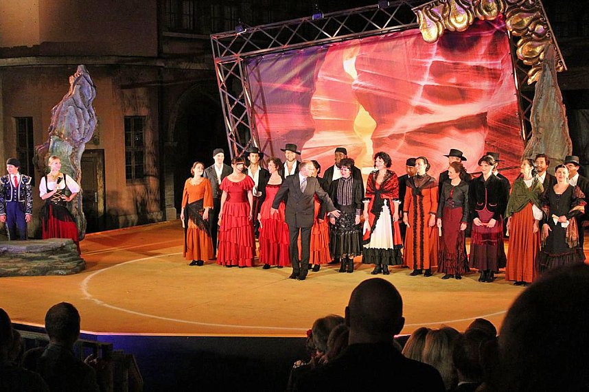 Glanzvolle Premiere in Sondershausen