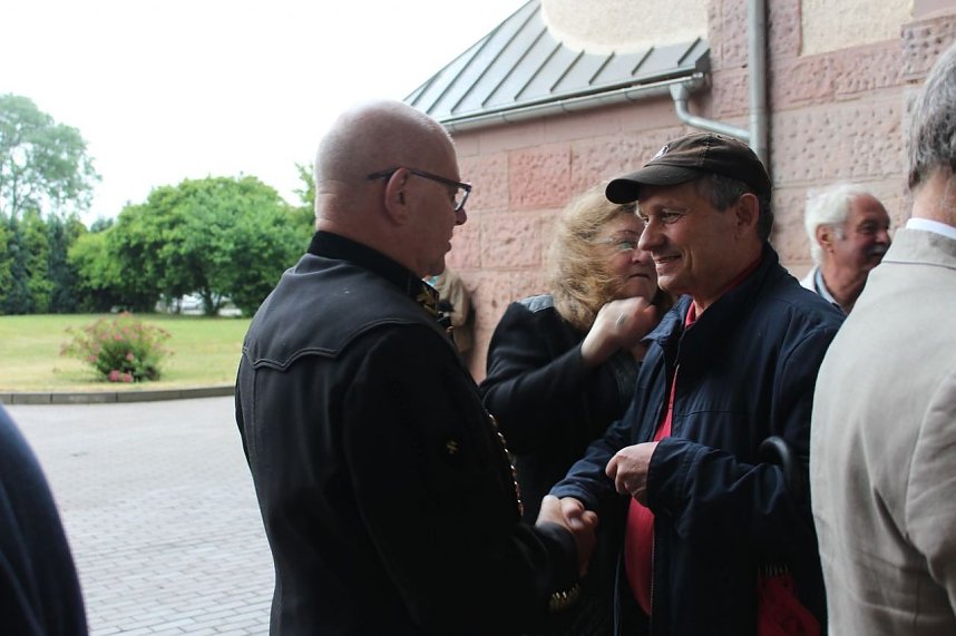 Bergleute feiern auch im Regen