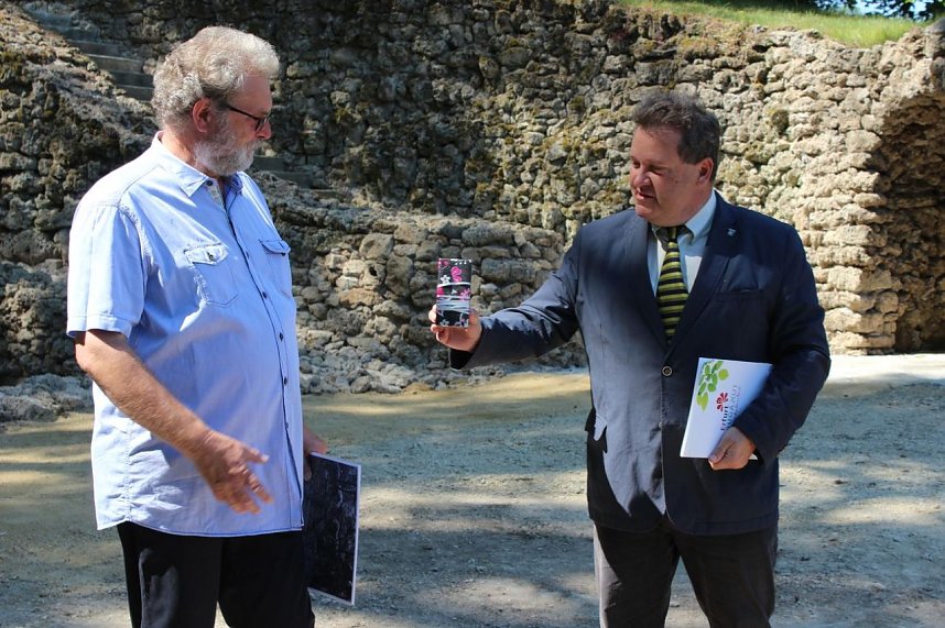 Die Gro&szlig;e Kaskade mit Feier &uuml;bergeben