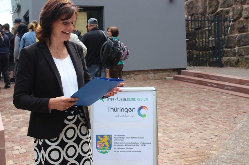 Schicker Eingangsbereich am Kyffh&auml;userdenkmal