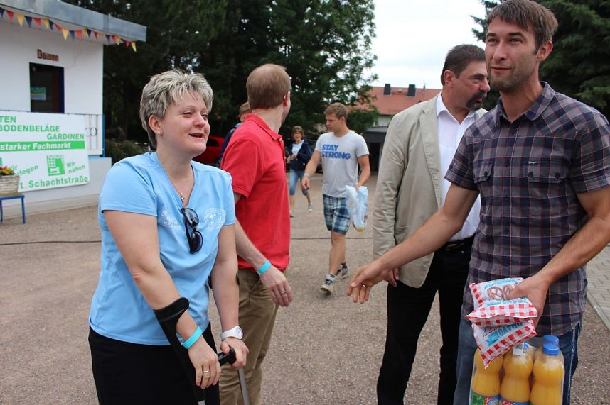 24-Stunden-Schwimmen gestartet