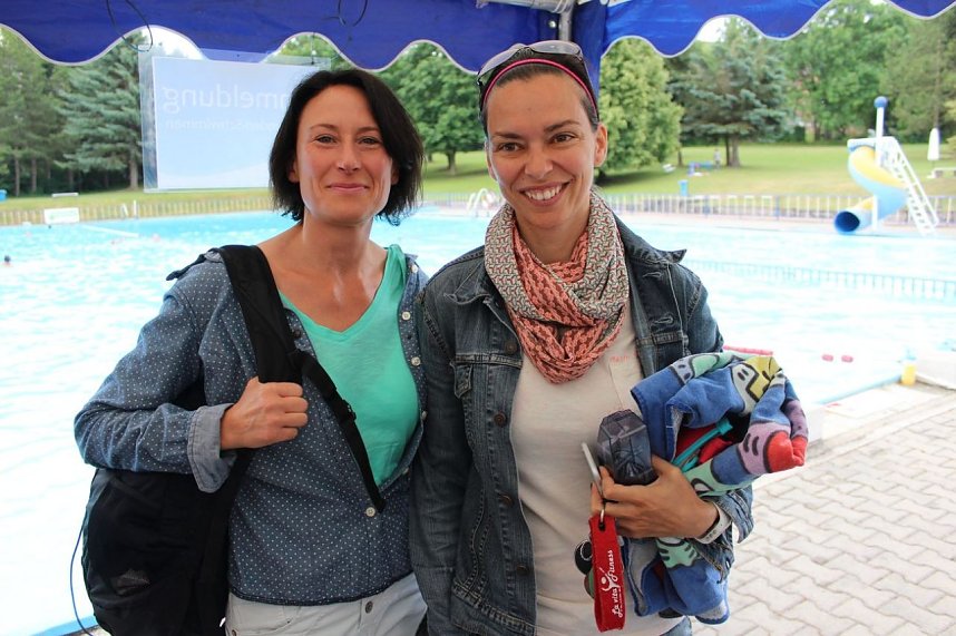 24-Stunden-Schwimmen gestartet