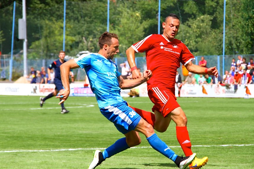 Wacker gewinnt 2:0 gegen Neustrelitz