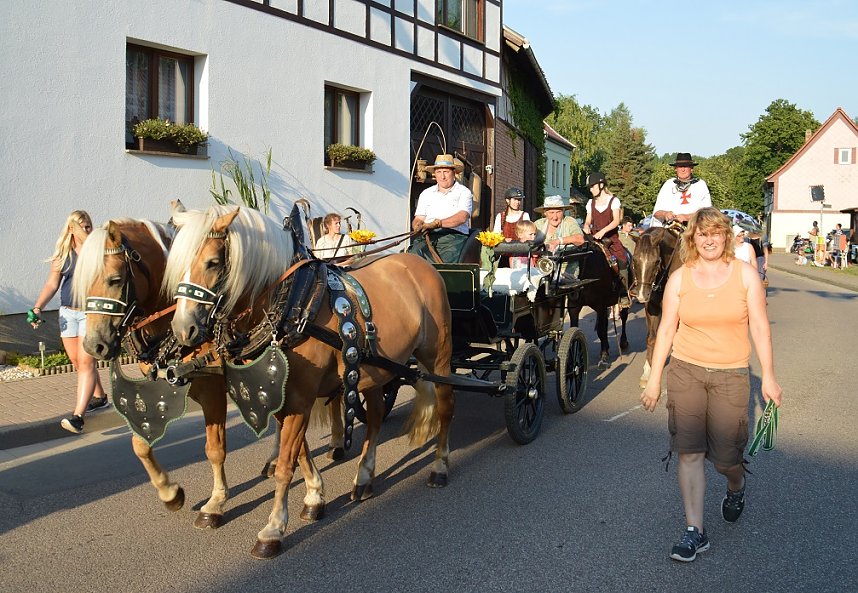 Festumzug in Obertopfstedt