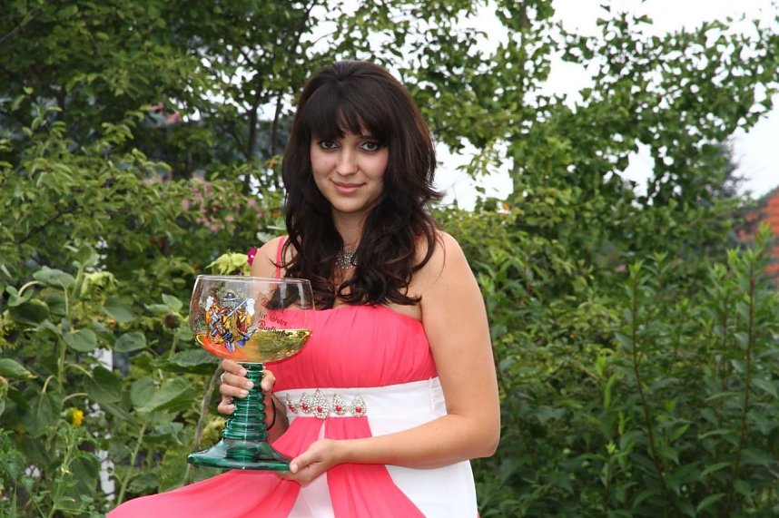 Neue Weinprinzessin zum 20. Weinfest