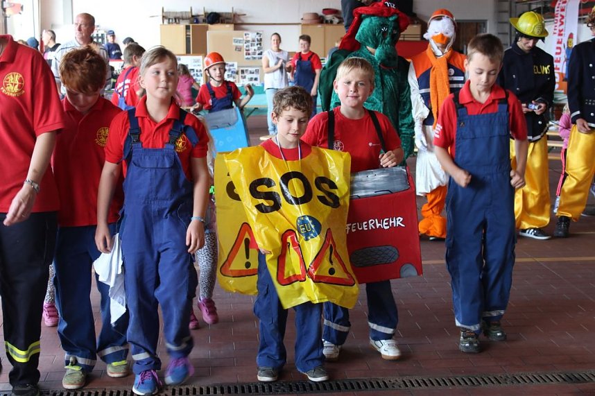 Feuerwehr zeigte sich