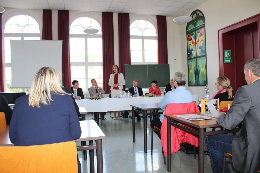 Ramelow besuchte Kyffh&auml;usergymnasium