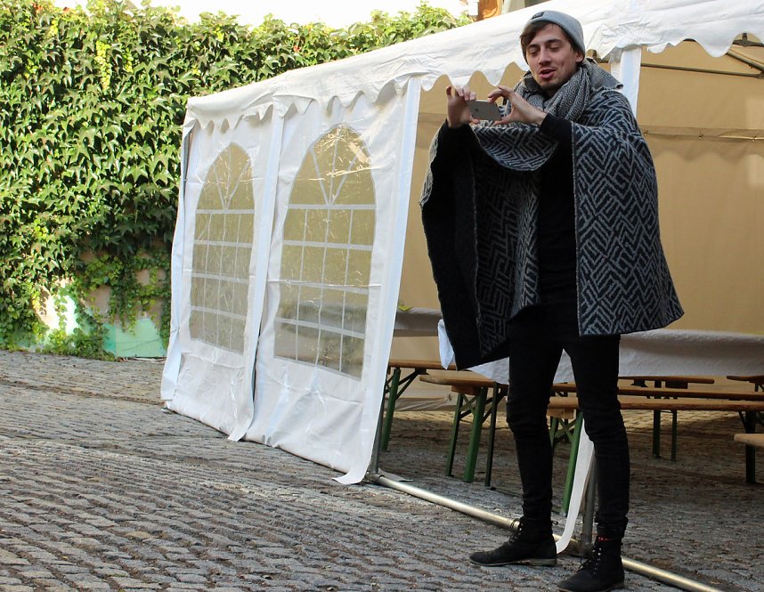 Landratsamt stand offen