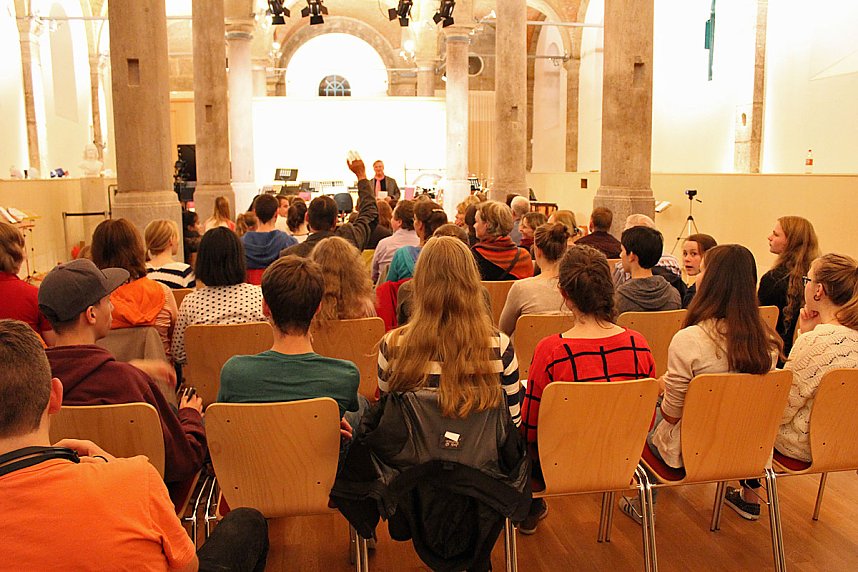 Teils ungewohnte Kl&auml;nge im Marstall