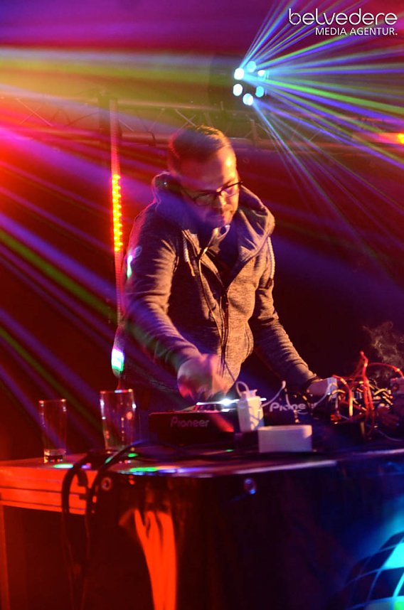 Club-Nacht er&ouml;ffnete Kirmes in Bielen