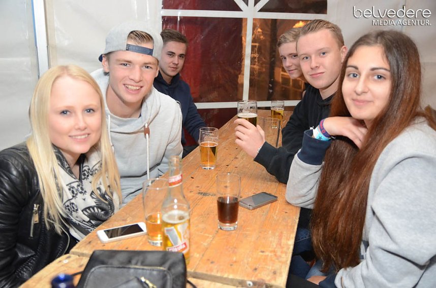 Club-Nacht er&ouml;ffnete Kirmes in Bielen