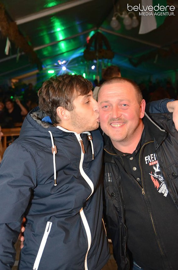 Club-Nacht er&ouml;ffnete Kirmes in Bielen