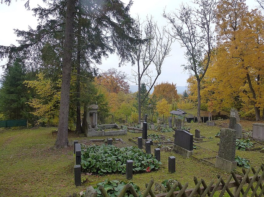 Rundgang auf J&uuml;dischem Friedhof