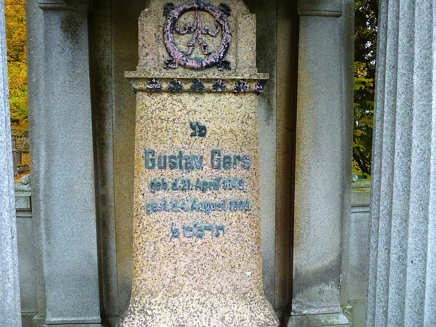 Rundgang auf J&uuml;dischem Friedhof