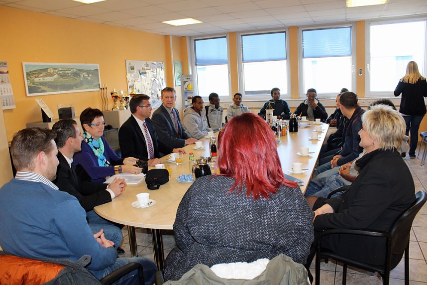 Brot und Lohn ist die beste Integration