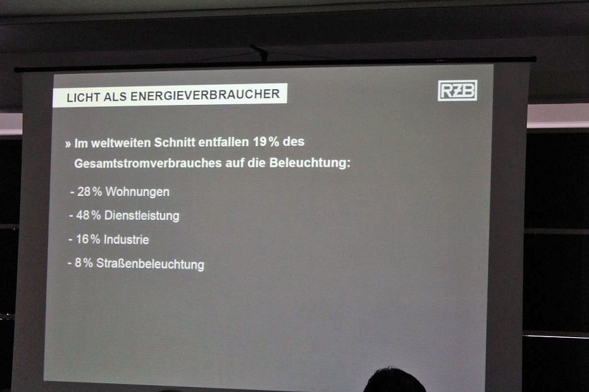 Wirtschaftsminister zum Unternehmerfr&uuml;hst&uuml;ck bei Sonlux