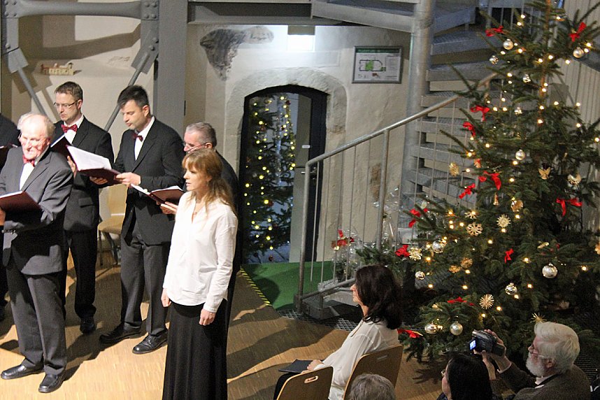 Beschwingtes und besinnliches Weihnachtskonzert