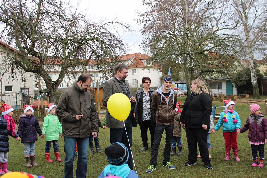 Zum 60. Spielger&auml;te und eine Torte