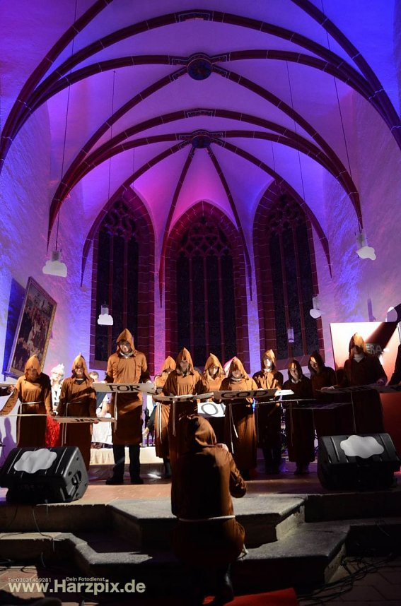 Der mit dem Papst tanzt