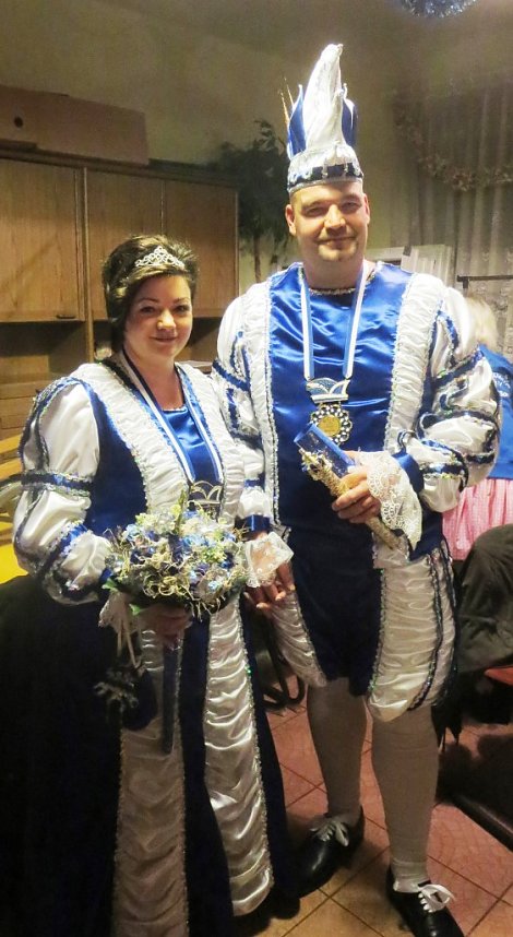 Narrenvolk feiert in Bebra