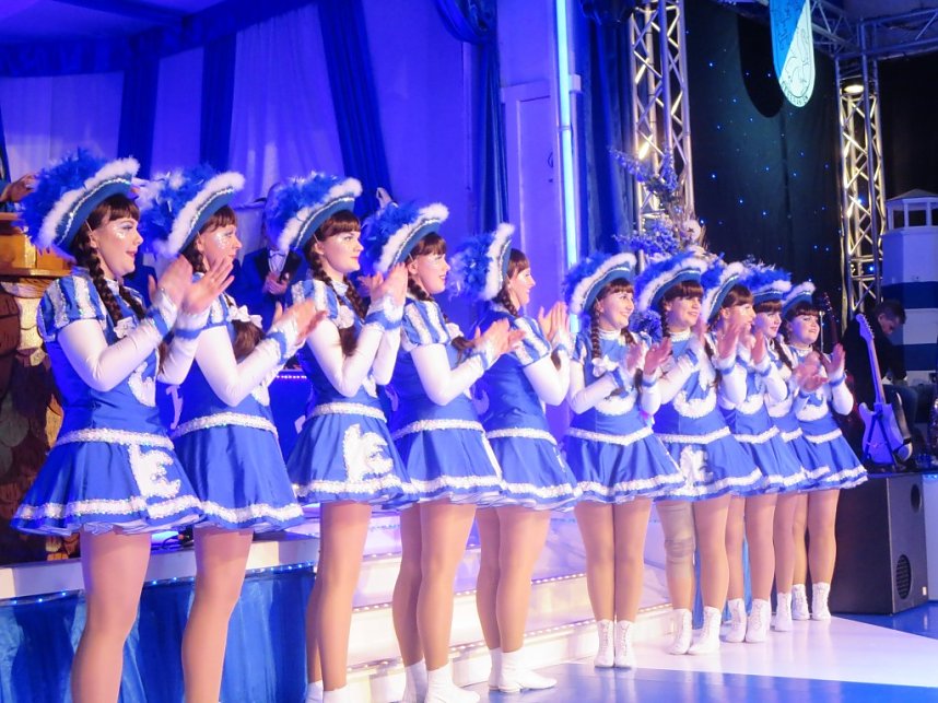 Narrenvolk feiert in Bebra