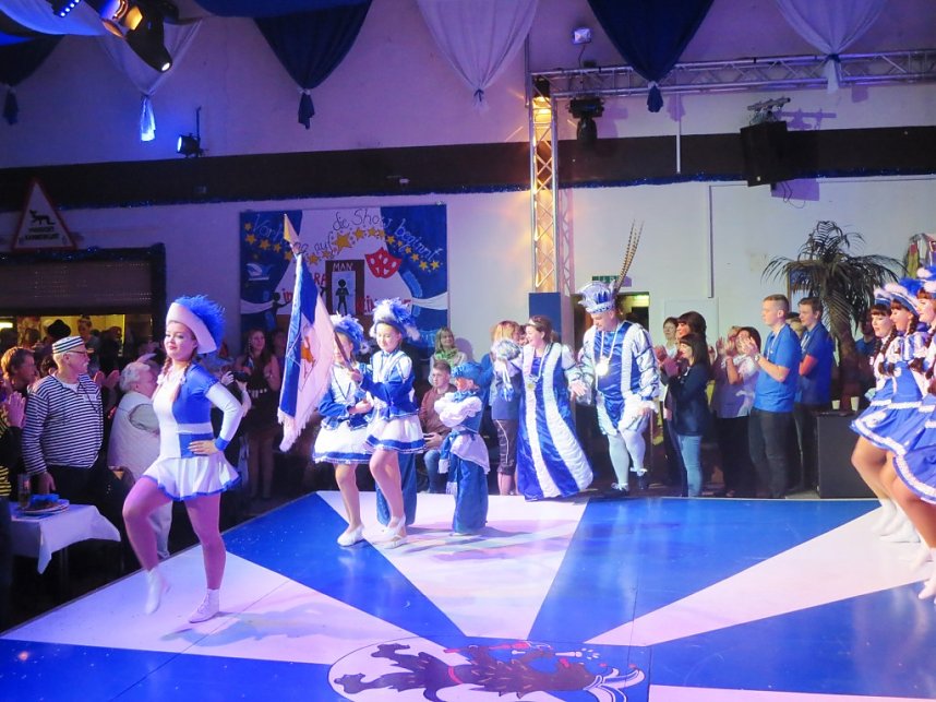 Narrenvolk feiert in Bebra