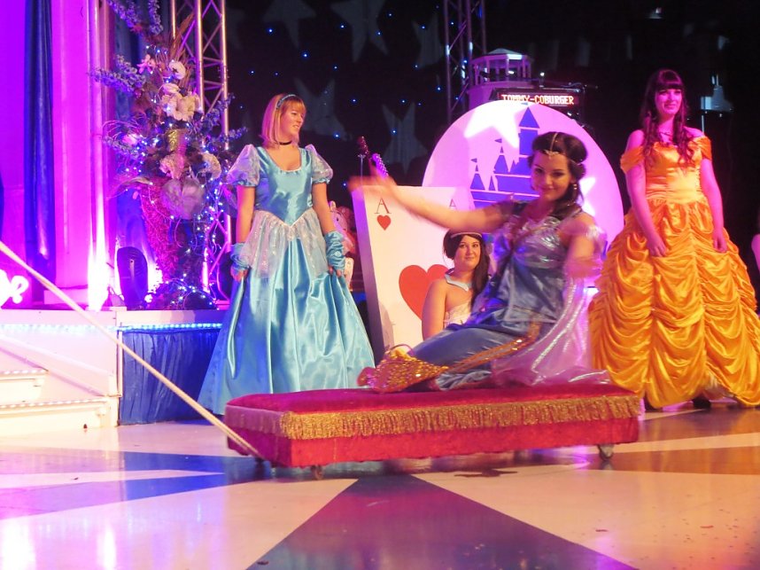 Narrenvolk feiert in Bebra