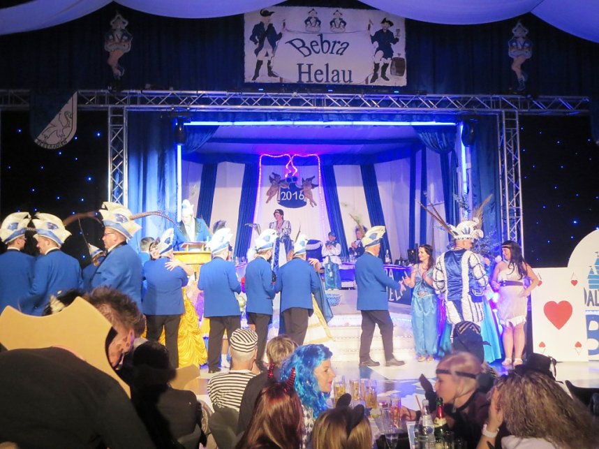 Narrenvolk feiert in Bebra