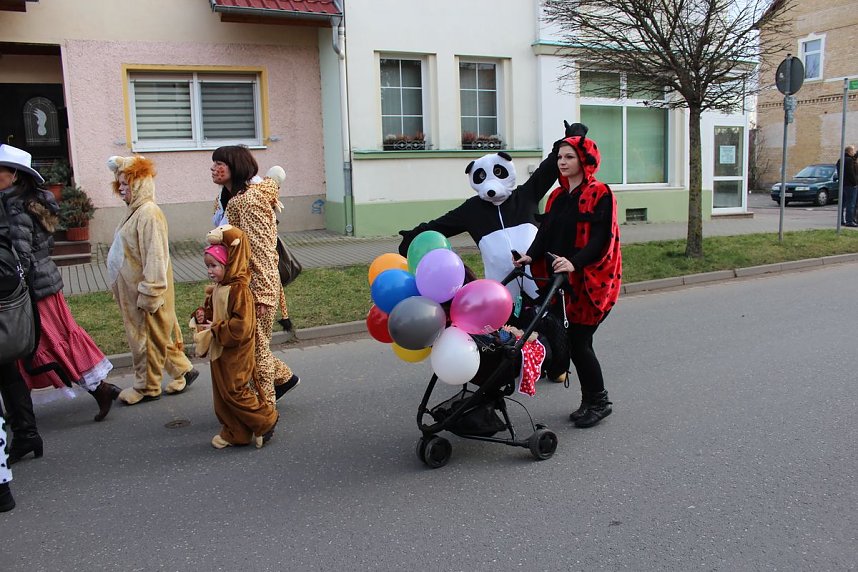 Gut besuchter Rosensonntagsumzug