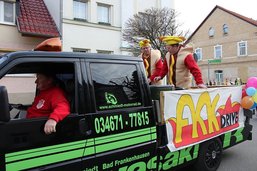 Gut besuchter Rosensonntagsumzug