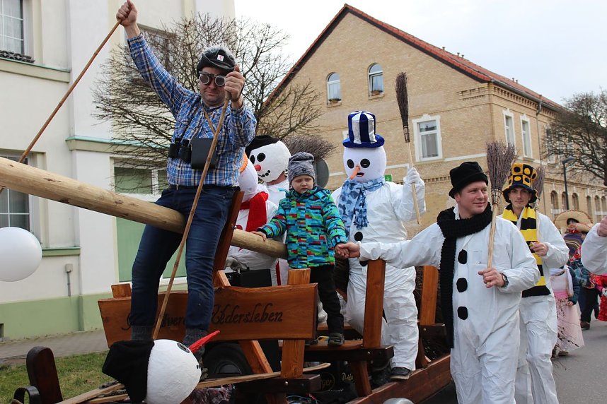 Gut besuchter Rosensonntagsumzug