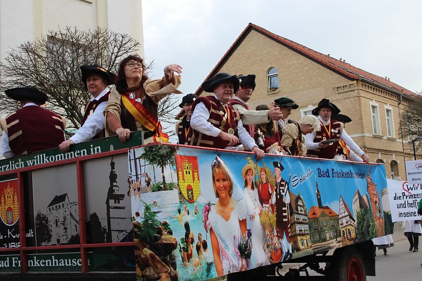 Gut besuchter Rosensonntagsumzug