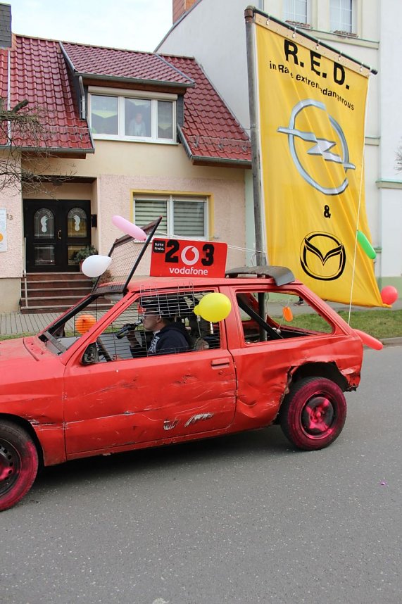 Gut besuchter Rosensonntagsumzug