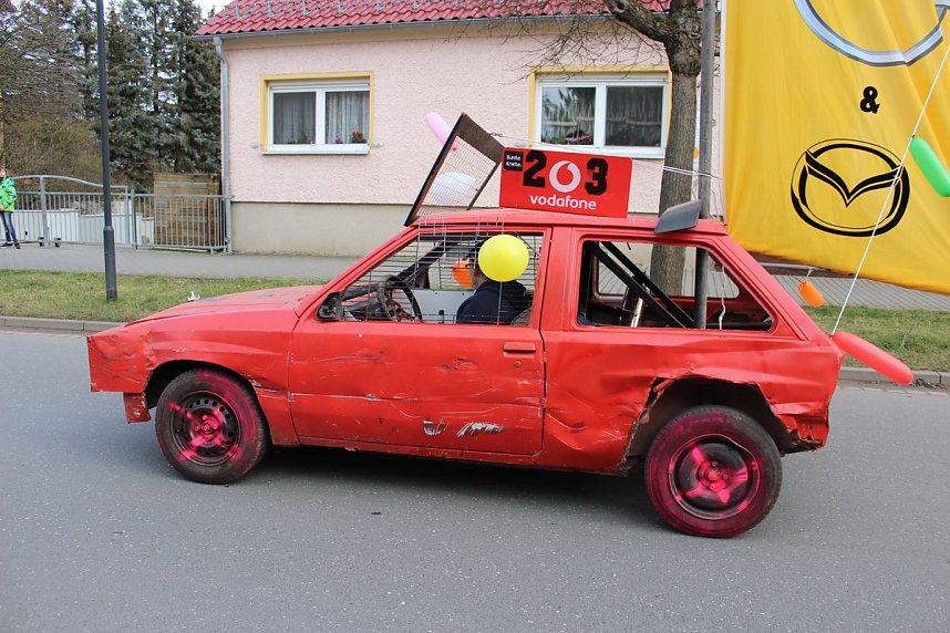 Gut besuchter Rosensonntagsumzug