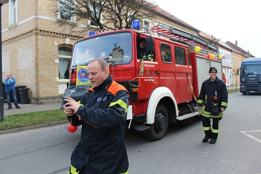 Gut besuchter Rosensonntagsumzug