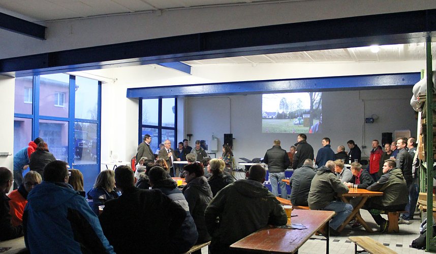 Ehrennadel f&uuml;r Rettungskr&auml;fte