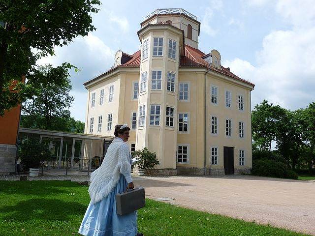 Kost&uuml;mf&uuml;hrung durch Sondershausen