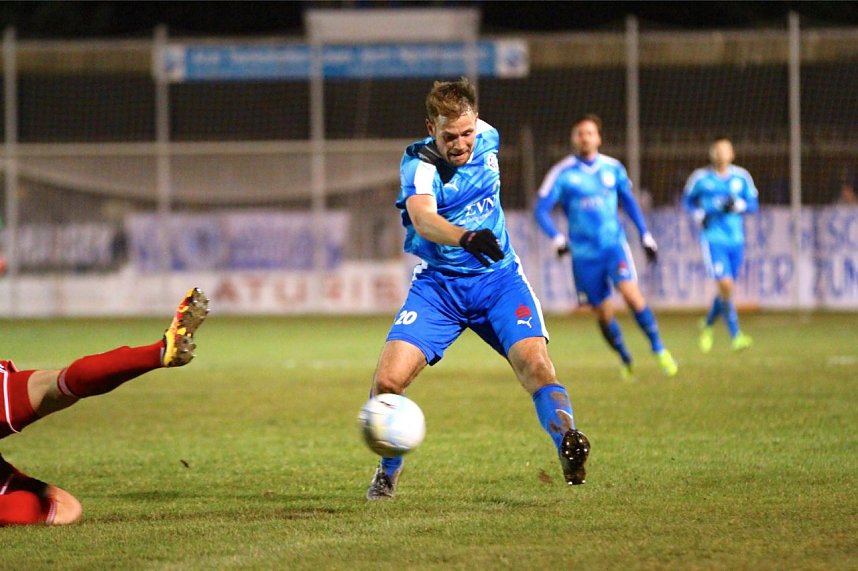 Wacker gewinnt 2:0 gegen Halberstadt