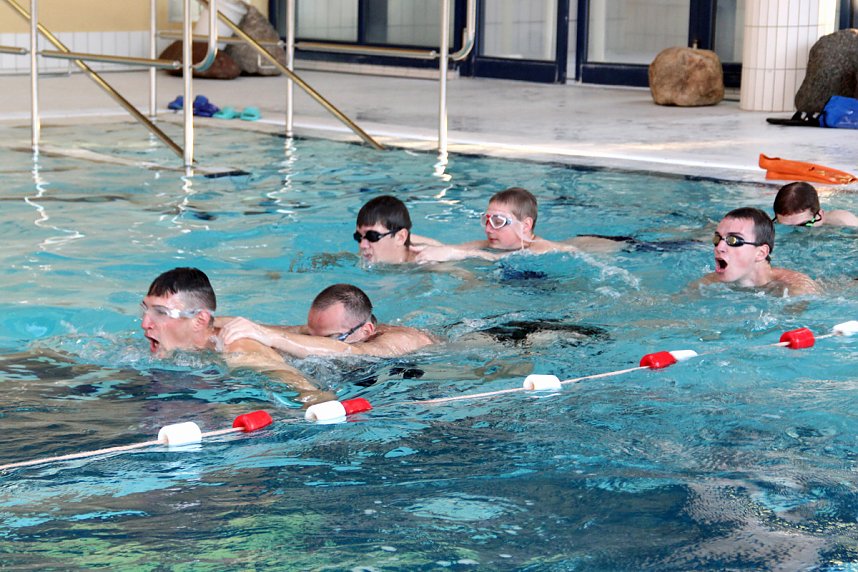 Als Rettungsschwimmer im Sommer aktiv