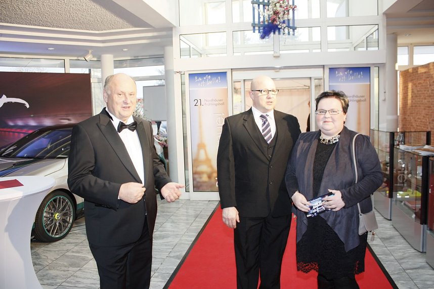 21. Fr&uuml;hlingsball im Autohaus Peter