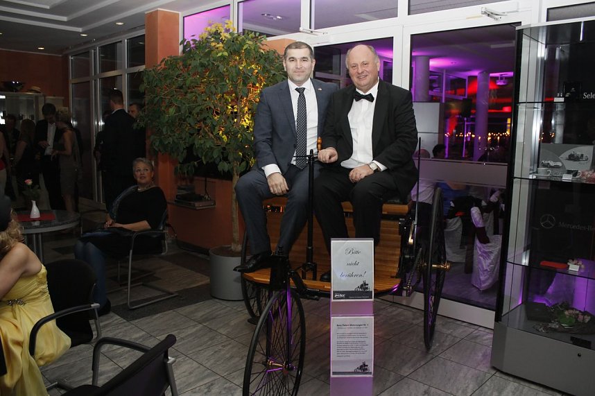 21. Fr&uuml;hlingsball im Autohaus Peter