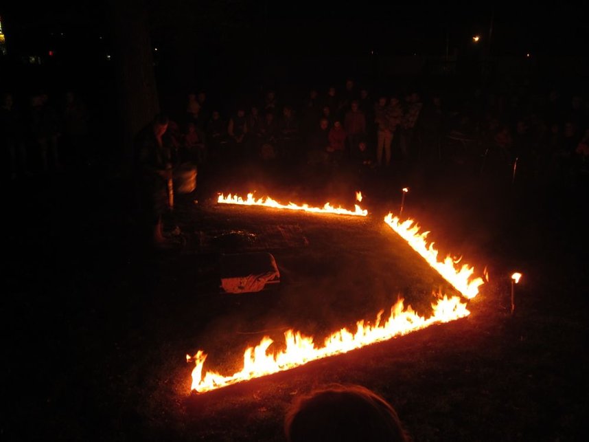 Osterfeuer am DOMIZIL