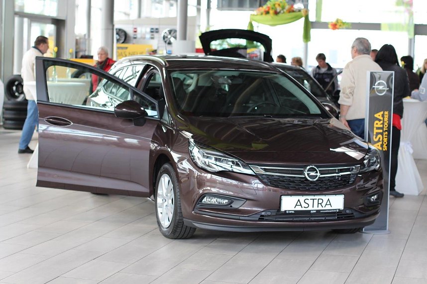 In einigen Autoh&auml;usern der Peter-Gruppe ging es heute um die Zukunft auf vier R&auml;dern