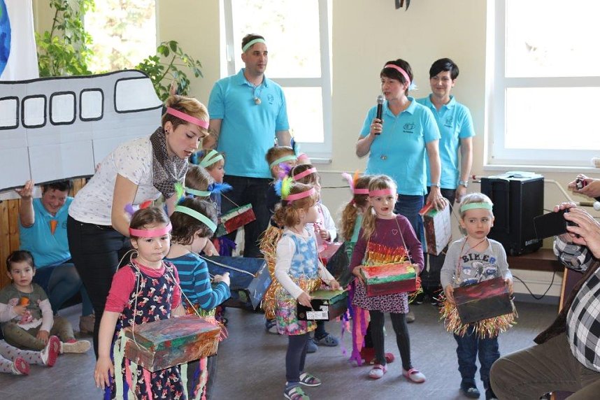 Kita Arche Noah Gro&szlig;furra feierte Oma & Opa Tag